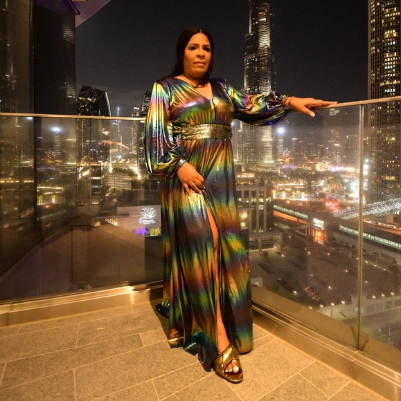 WELCOME TO MY CLOSET 💕 - Picture 2 of 3